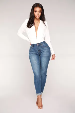 Back At You Ankle Jeans - Medium Blue Wash