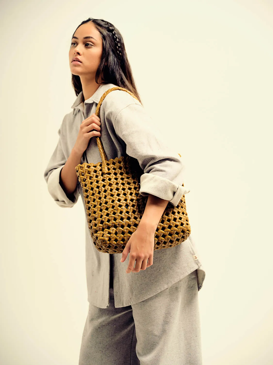 The Nudo Tote Camel