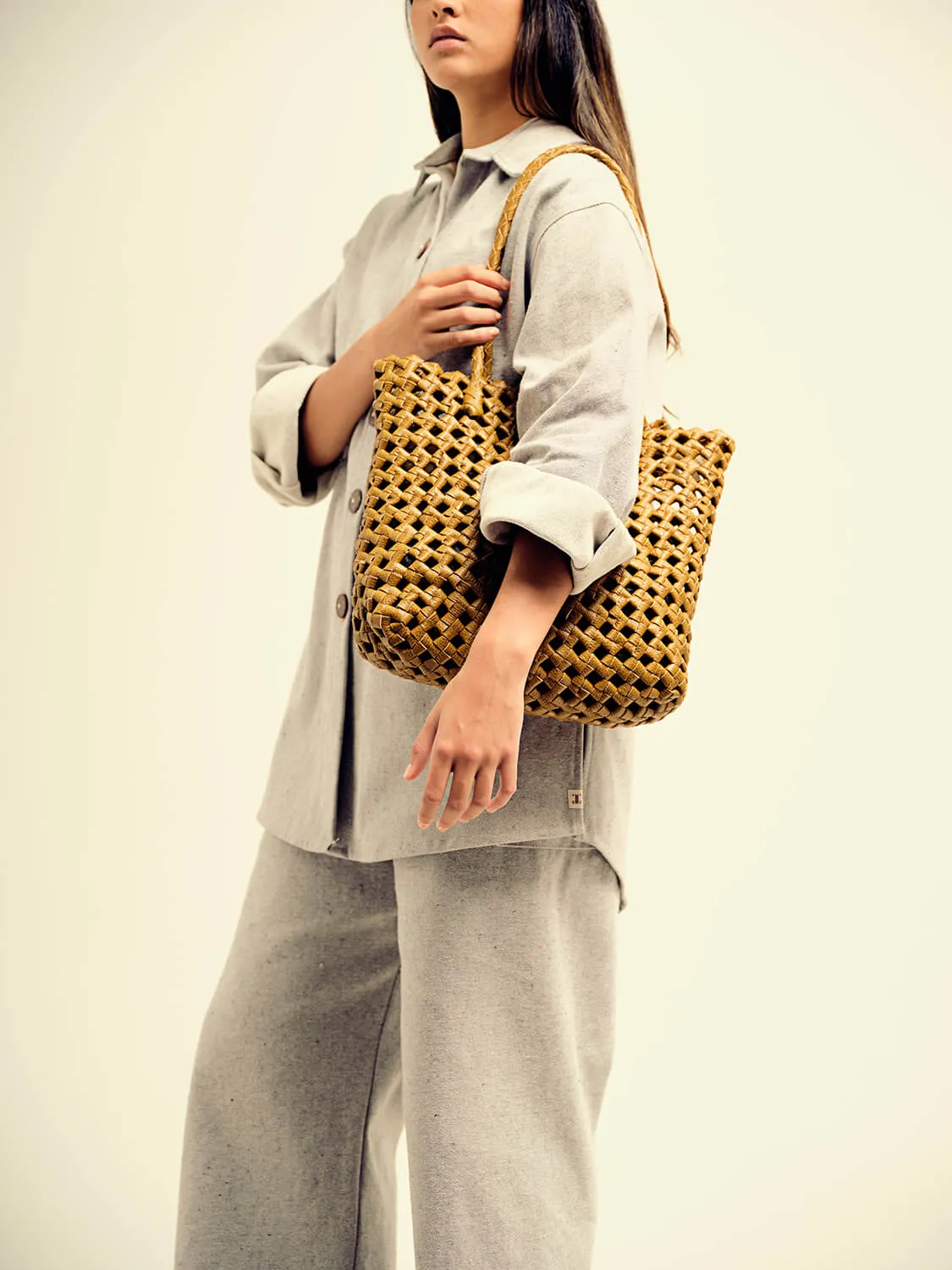 The Nudo Tote Camel